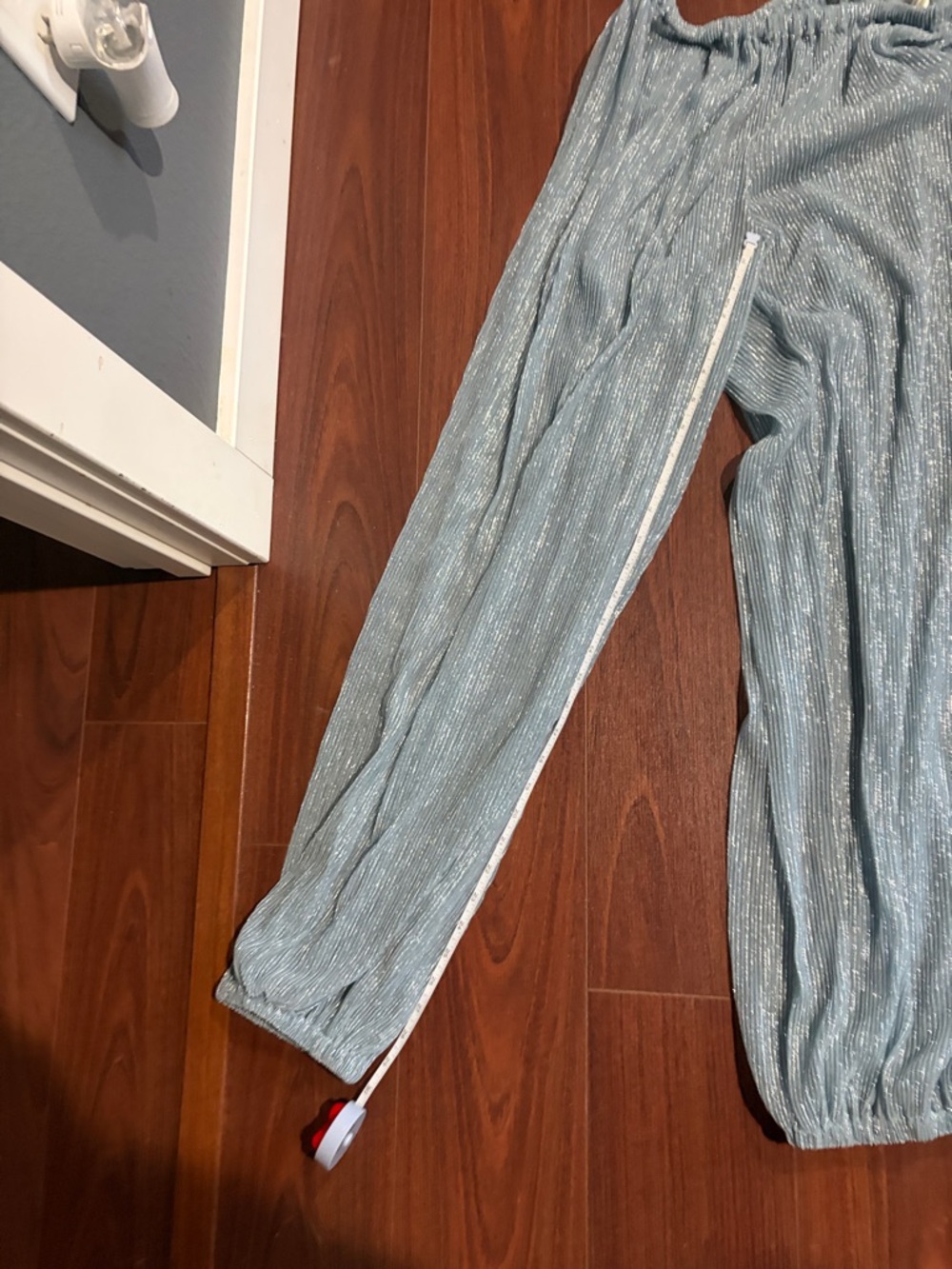 Free People Shimmer Metallic Balloon Pants. Aqua Mint: Metallic Baby Blue. Small - Picture 11 of 17